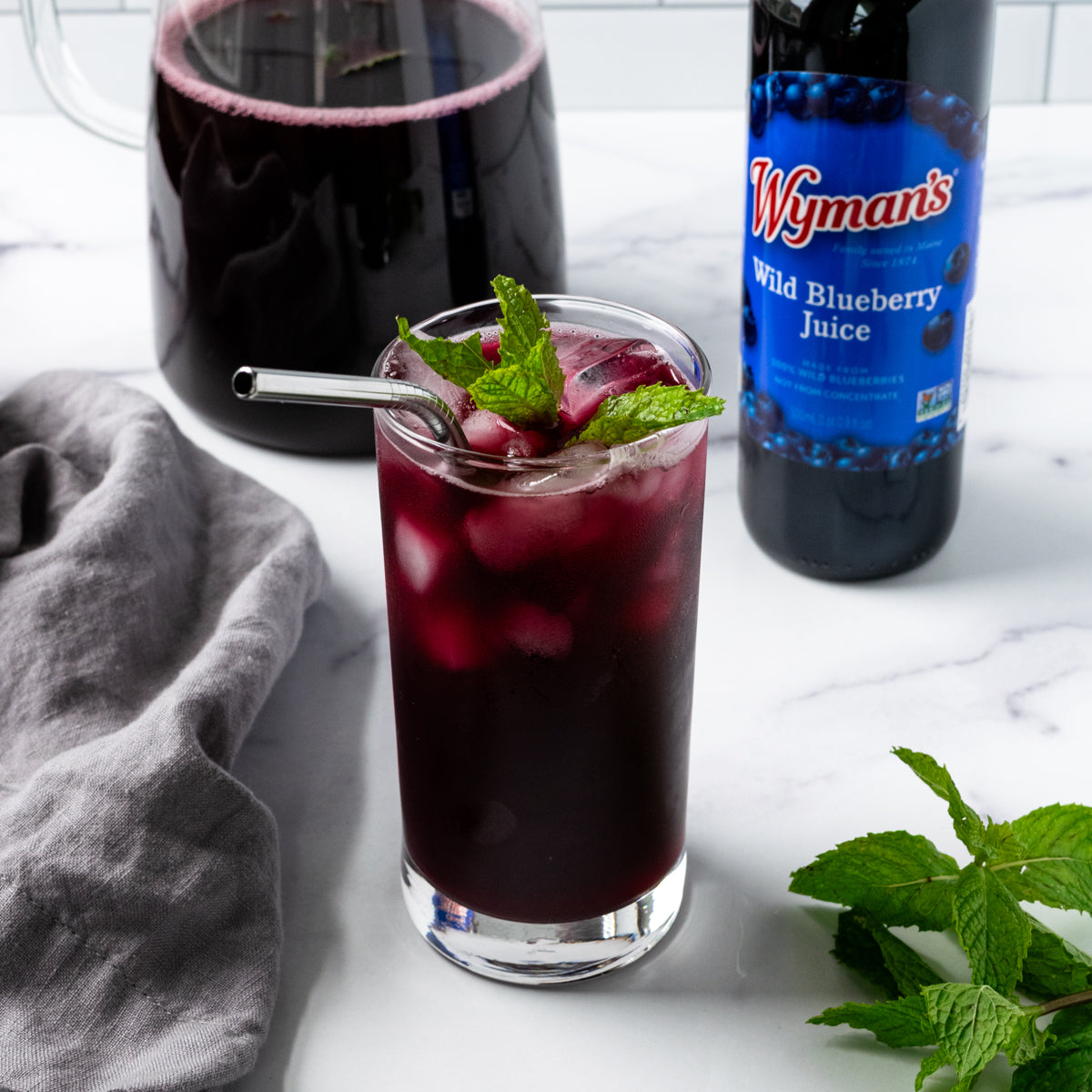 Wild Blueberry Mint Iced Tea Recipe | Wyman's