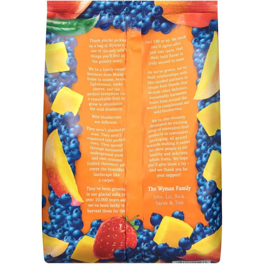 A bag of dog food with a PSS Mango Berry frozen fruit blend on it.
